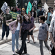 Image for article titled The Walking Dead Begins the End With More of the Middle